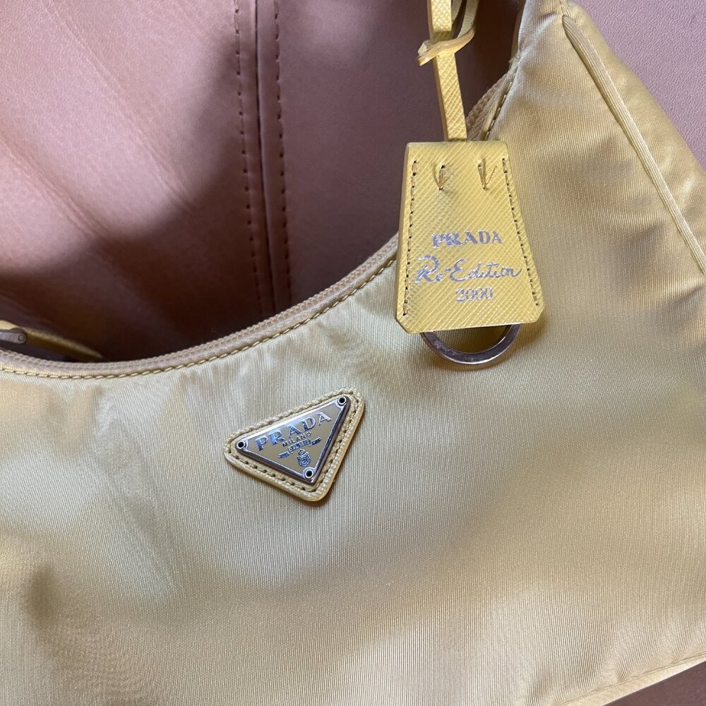 Prada Re-Nylon Re-Edition 2000 Mini-Bag - Picture 5 of 12